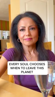 We all choose when to leave this Earth 🙏 Do you agree?

#smitajoshi #karmaandiamonds #vedicwisdom #vedanta #karmiccycle
